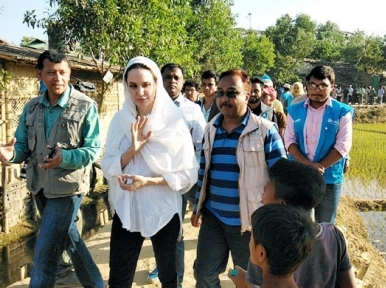 Angelina Jolie in Bangladesh, meets Rohingyas